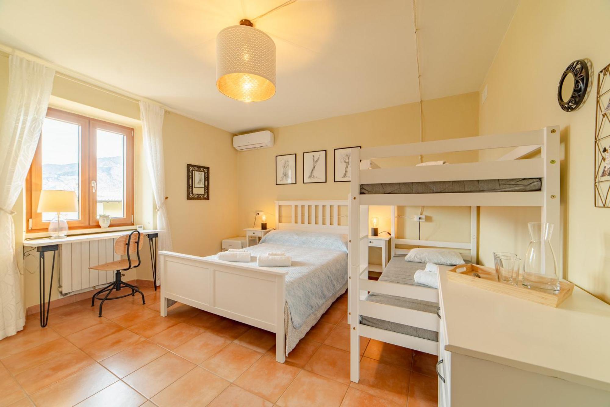 Bed and Breakfast Garda Doma Бренцоне-суль-Гарда Экстерьер фото
