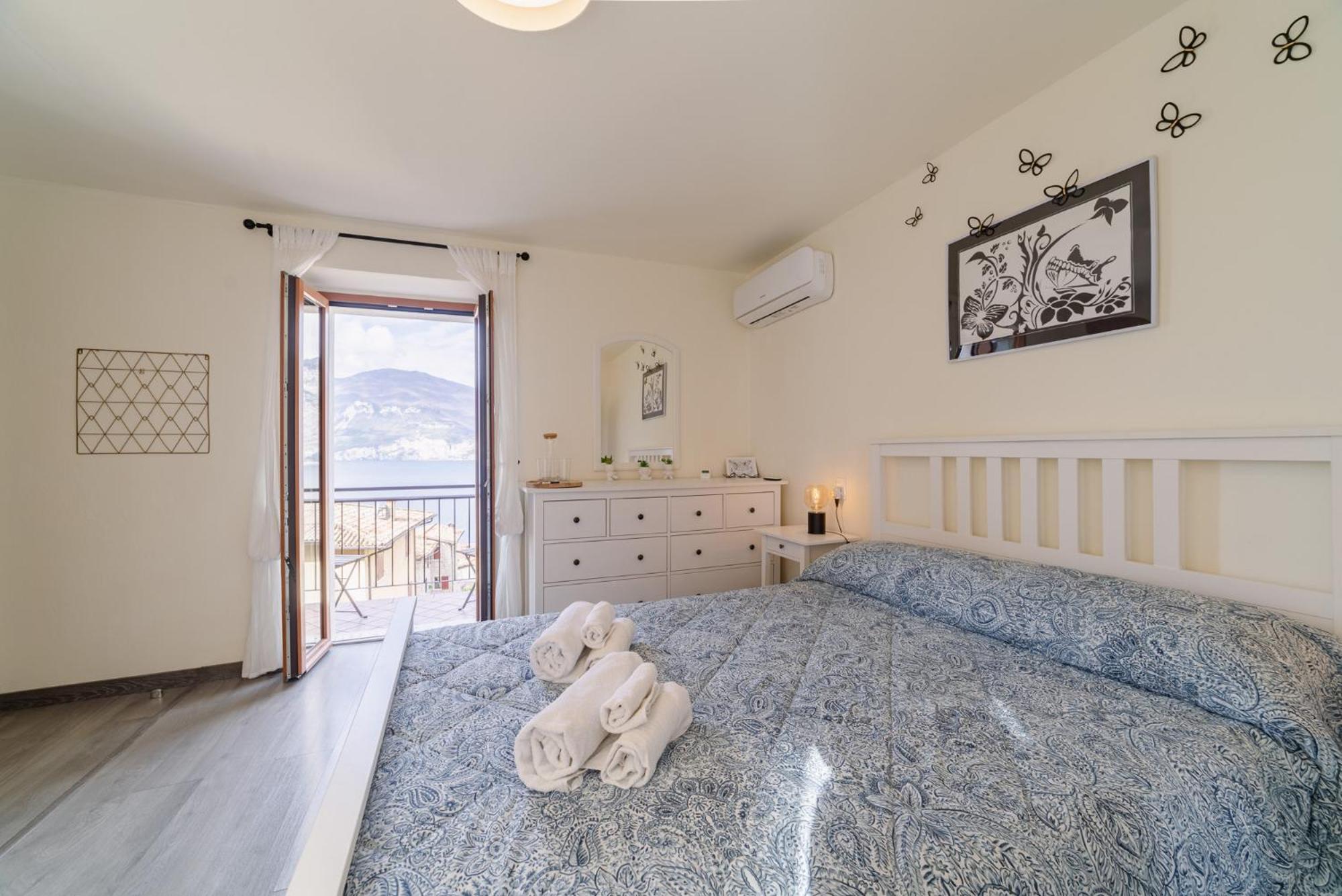 Bed and Breakfast Garda Doma Бренцоне-суль-Гарда Экстерьер фото