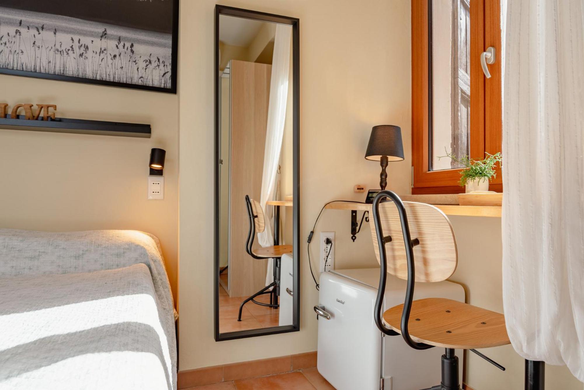 Bed and Breakfast Garda Doma Бренцоне-суль-Гарда Экстерьер фото